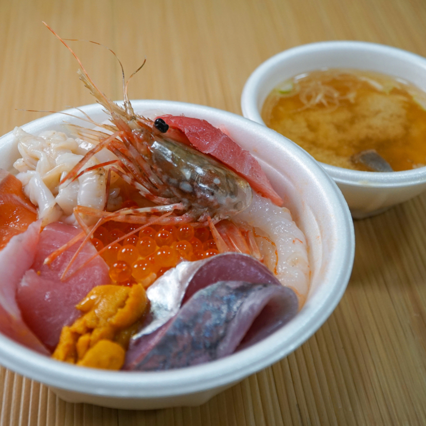 【PR】青森 |「青森魚菜センター」白飯がススム！名物のっけ丼とふるさとの味
