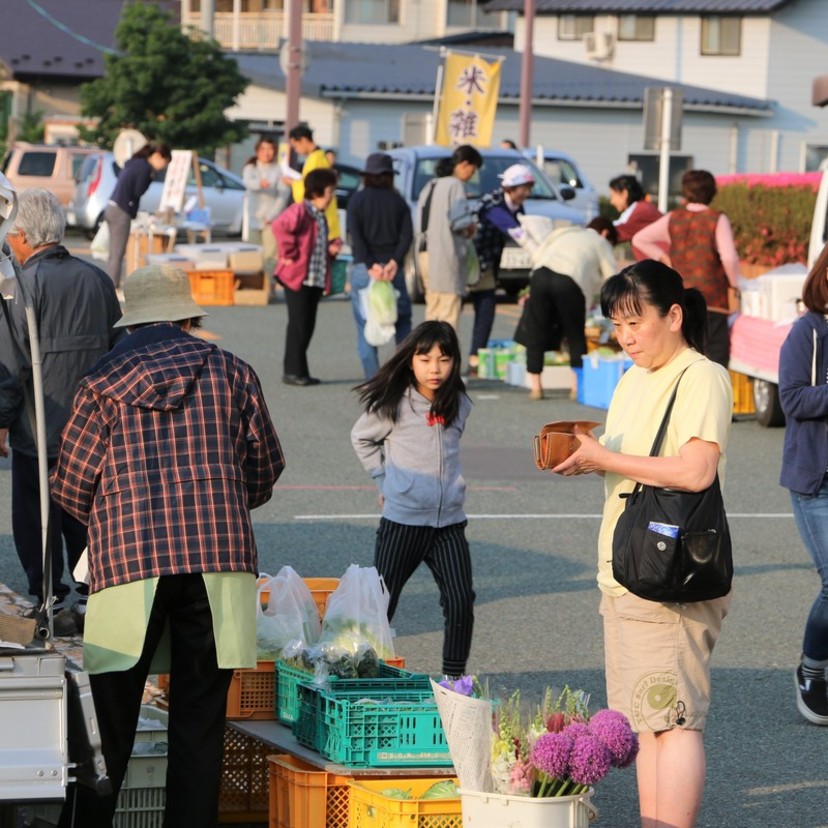 【PR】滝沢 |「たきざわ日曜朝市」野菜や果物が安い＆おいしいと大評判！