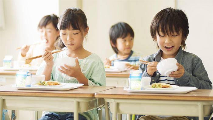 学校給食